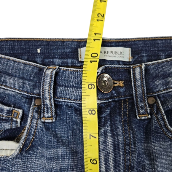 Banana Republic Blue Distressed Denim Shorts Sz.25 - Picture 7 of 9